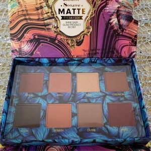 Natural eyeshadow palette